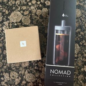 Nespresso Nomad Large bottle and ice cube tray